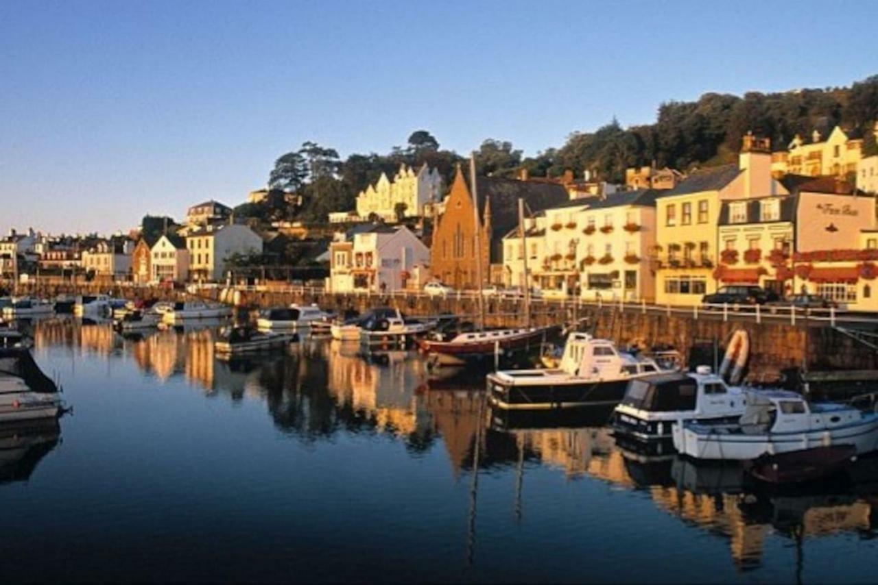 Beautiful 1Br Apartment In Historic St Aubin House Exterior foto
